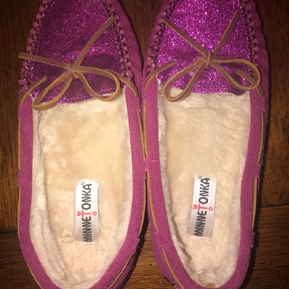 Minnetonka Slippers